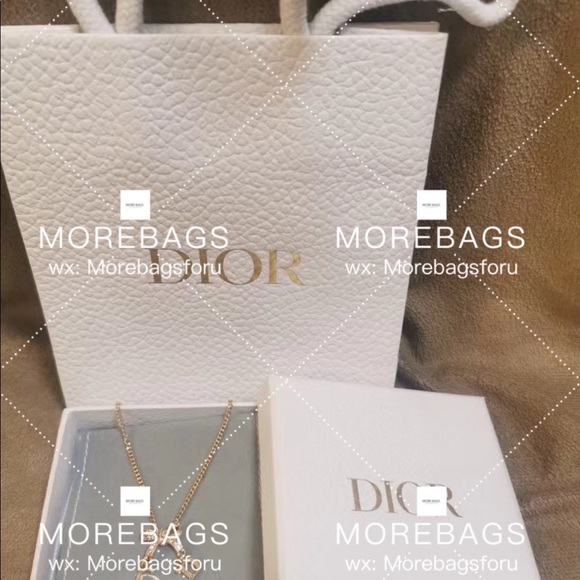 Dior necklace brand new - Picture 2 of 3